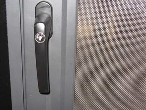 金剛網(wǎng)紗窗 門窗安全與通風(fēng)的完美結(jié)合